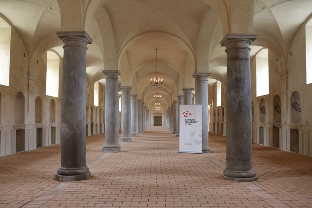 Zákupy, barokní konírna